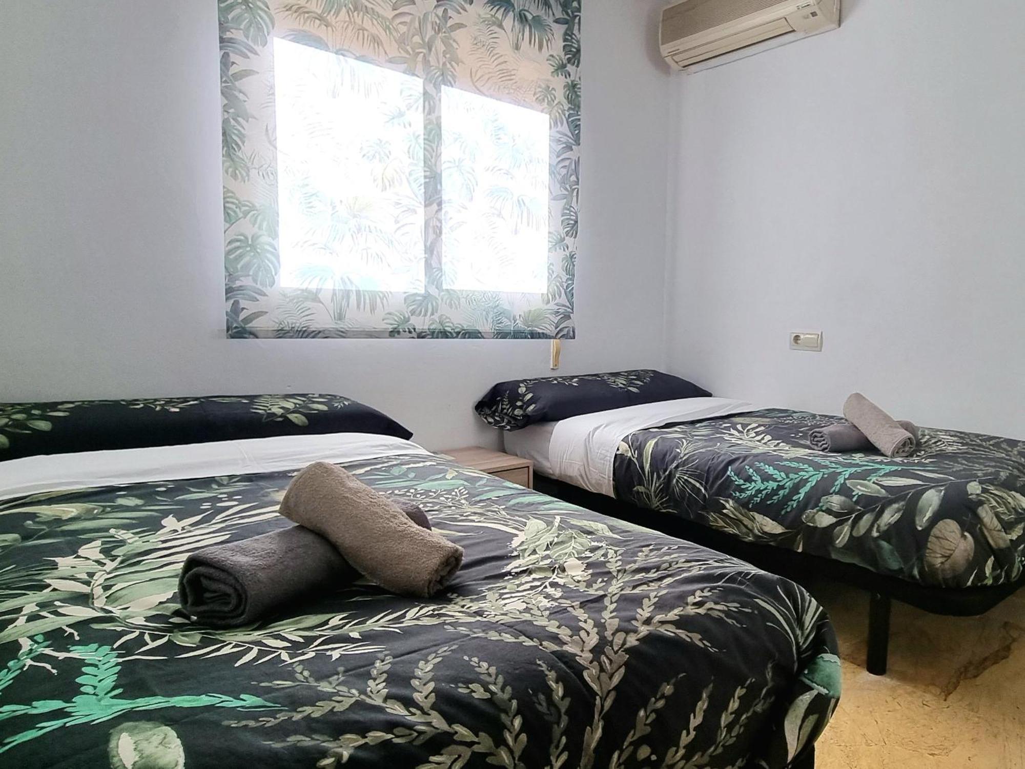 Casa Puig Campana Con Barbacoa Lägenhet Benidorm Rum bild