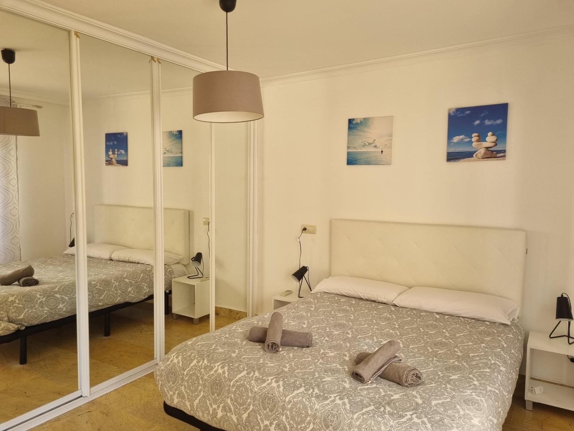 Casa Puig Campana Con Barbacoa Lägenhet Benidorm Rum bild